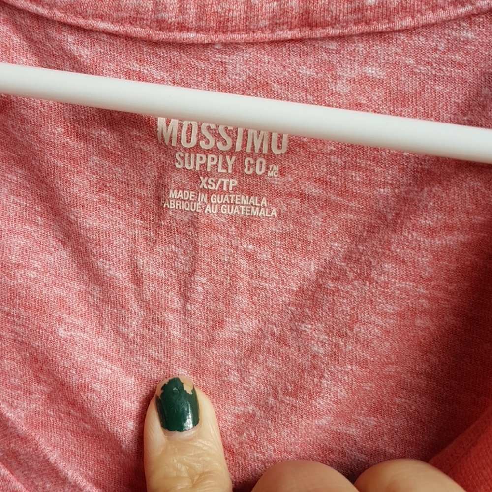 Mossimo tee - Picture 2 of 3
